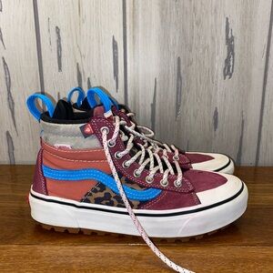 VANS Women’s Size 8 / Men’s Size 6.5 Shoes